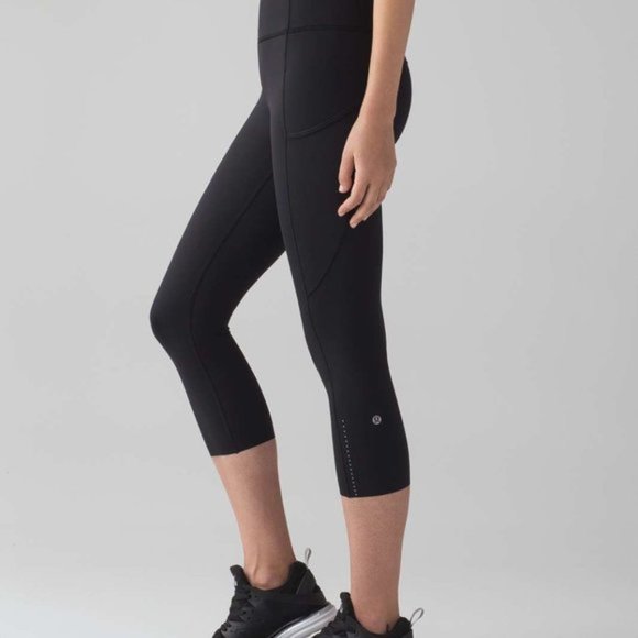 Lululemon Fast & Free Crop 19" - Size 4, Black - Picture 3 of 6